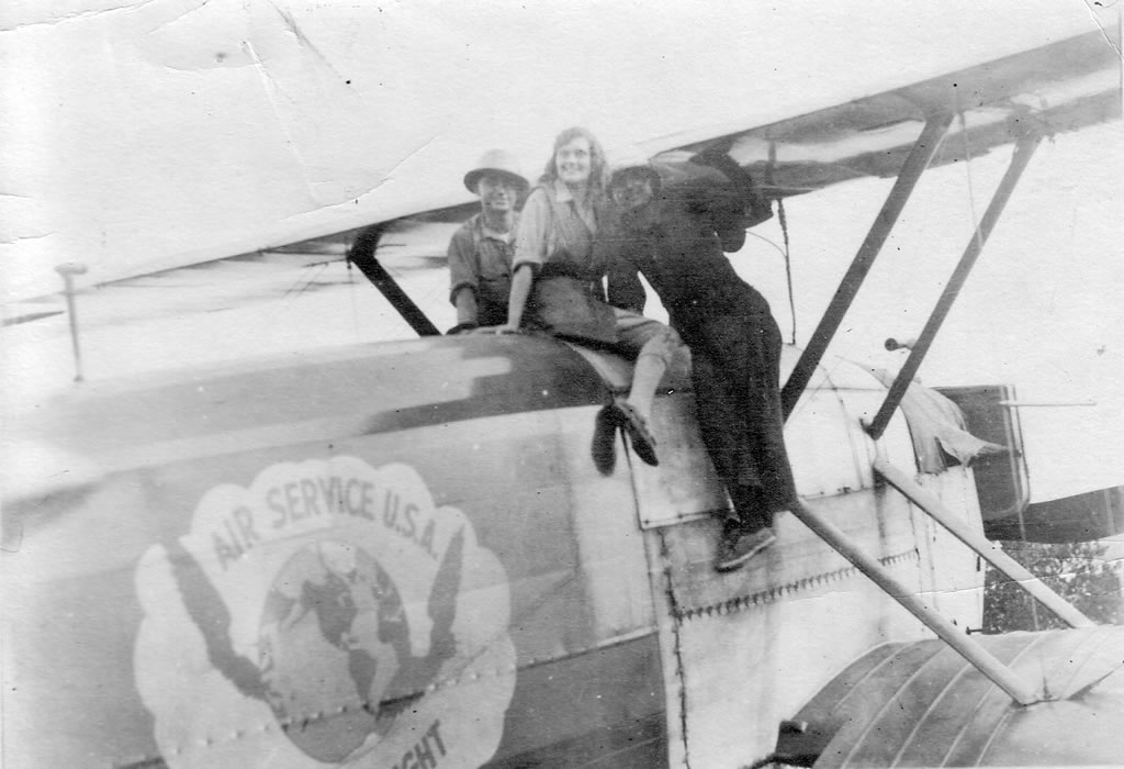 Wanderwell in Around the World Airplane